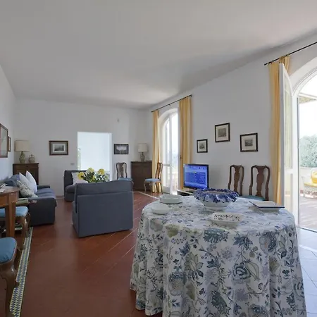 Stella Villa *