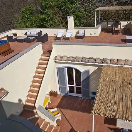 Stella Villa *