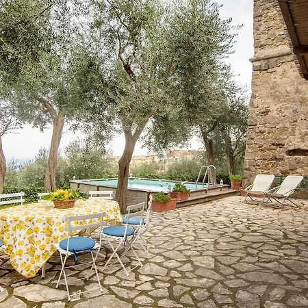 Stella Villa